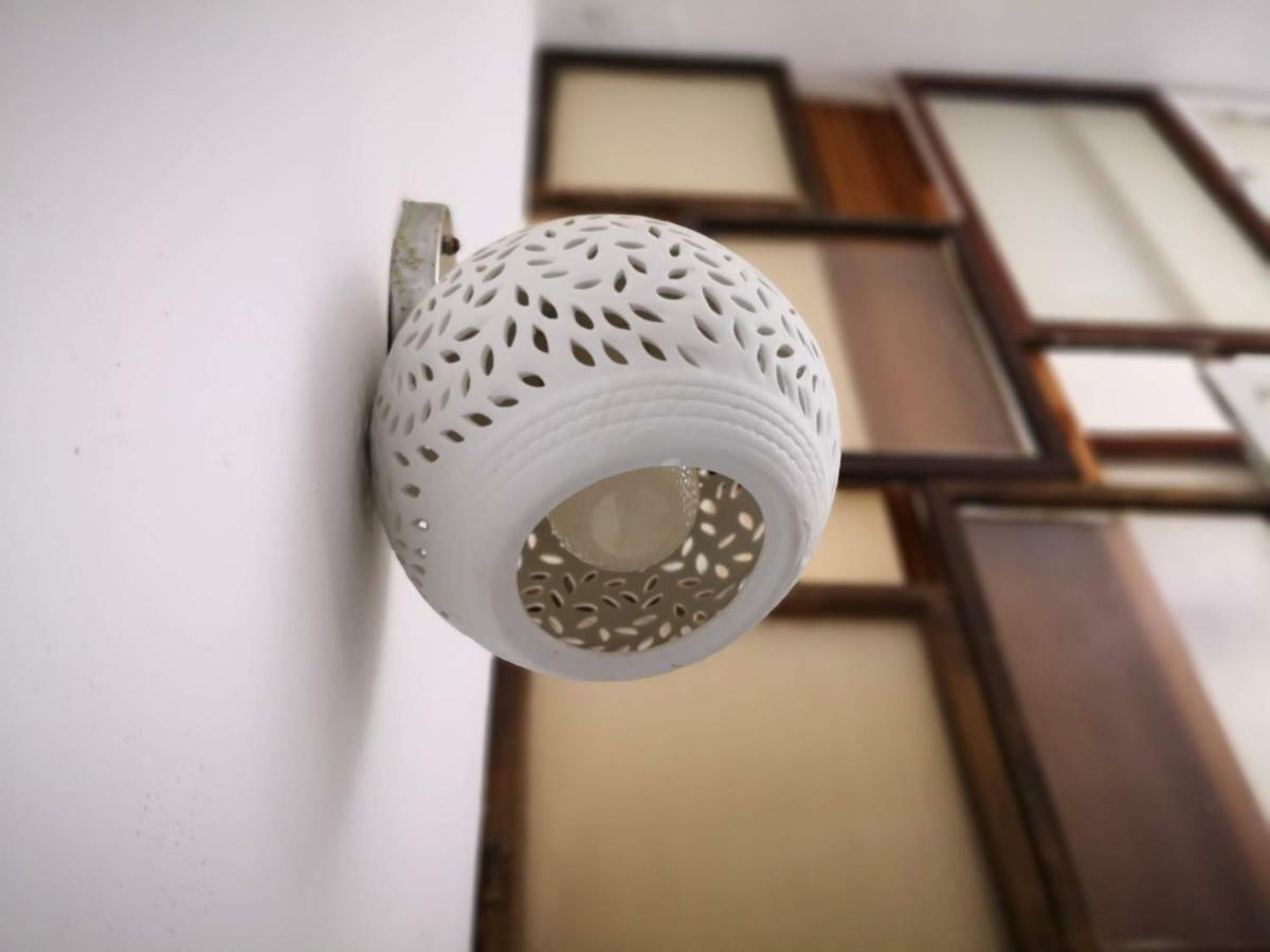Honey House Tainan Bed and Breakfast Buitenkant foto