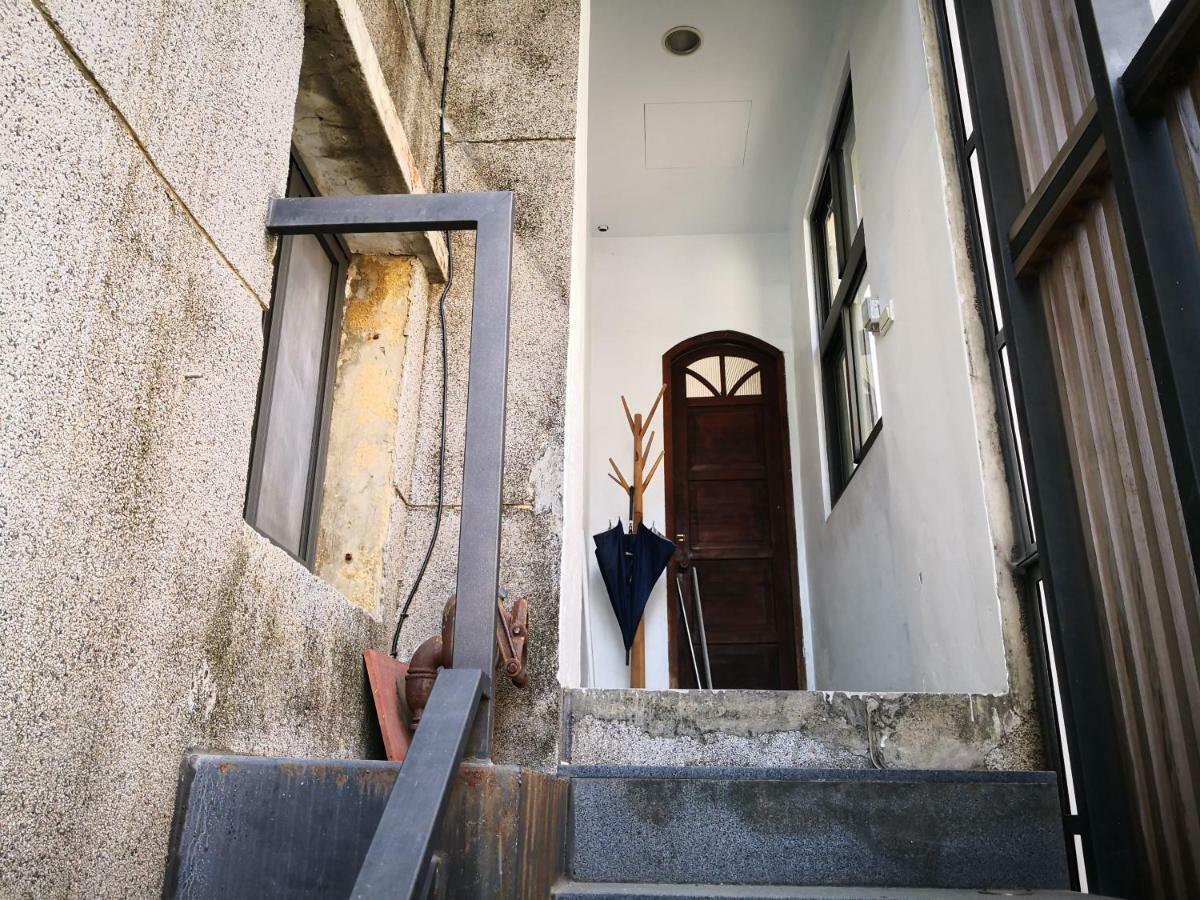 Honey House Tainan Bed and Breakfast Buitenkant foto