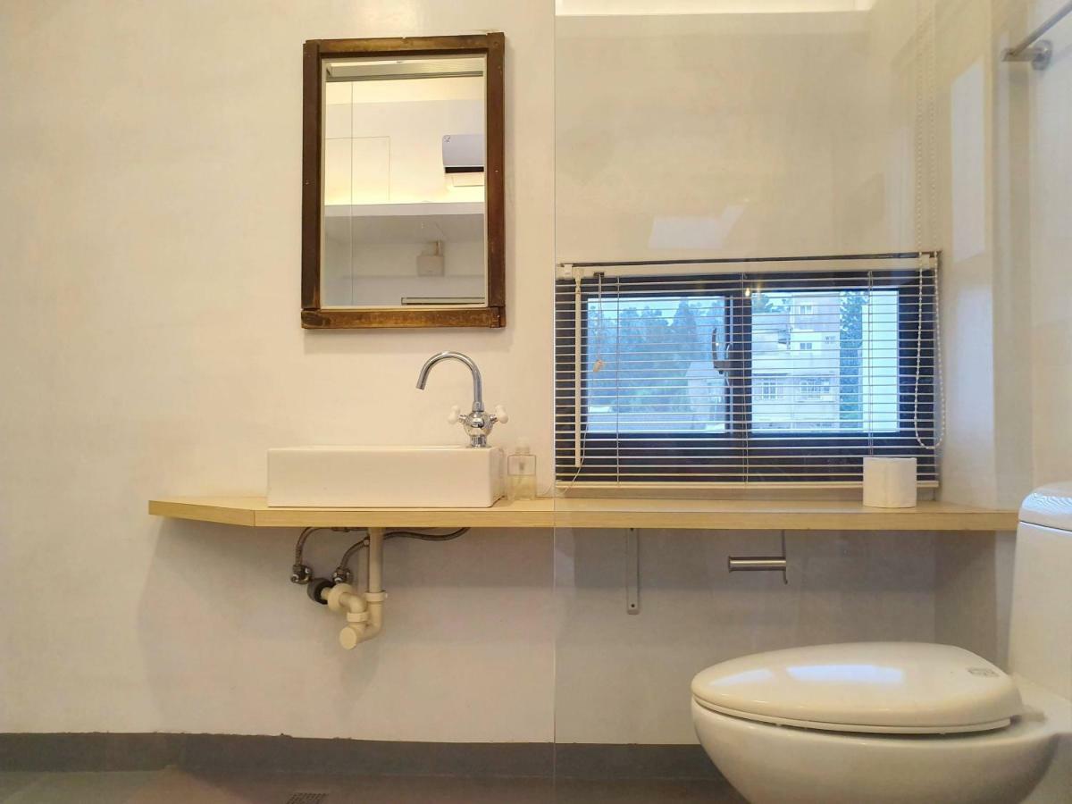 Honey House Tainan Bed and Breakfast Buitenkant foto