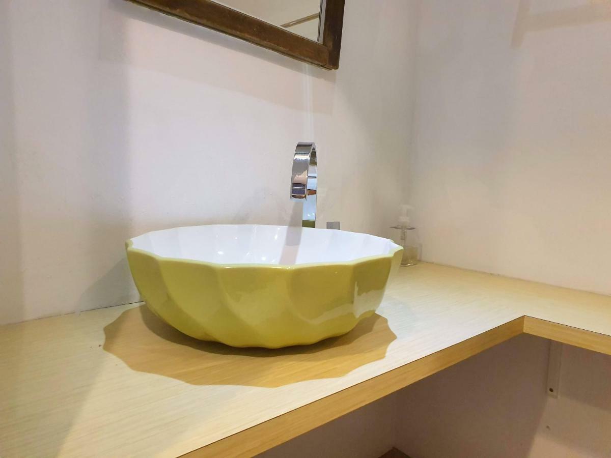 Honey House Tainan Bed and Breakfast Buitenkant foto